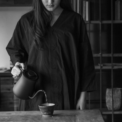 Coffee: we serve fragrant Mexican and Brazilian blends of coffee, made from JAS-certified organic coffee beans and roasted in Sapporo especially for SOMOZA and SHIGUCHI.